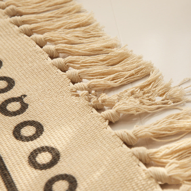 Woven tassel carpet